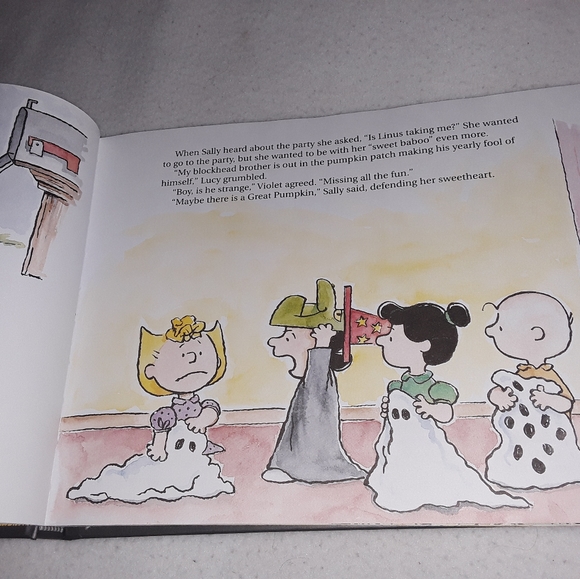 Peanuts Holidays Through The Years Five Classic Stories Hallmark Gift Books 2006 - Picture 11 of 12
